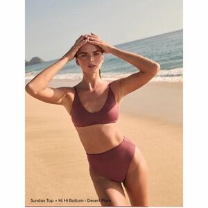 Left on Friday Sunday Top in Desert Plum